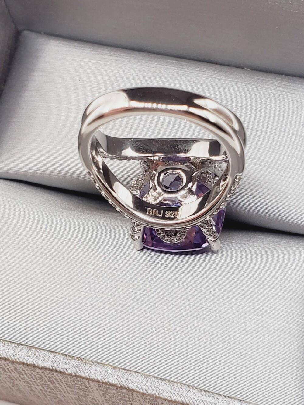 9.5 Carat Lavendar Cushion Cut Solitaire Ring - Rhodium Over 925 Sterling Silver - Picture 5 of 11